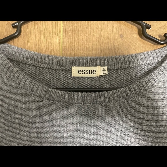 ESSUE Gray Long Sleeve Knit Sweater - Picture 3 of 6